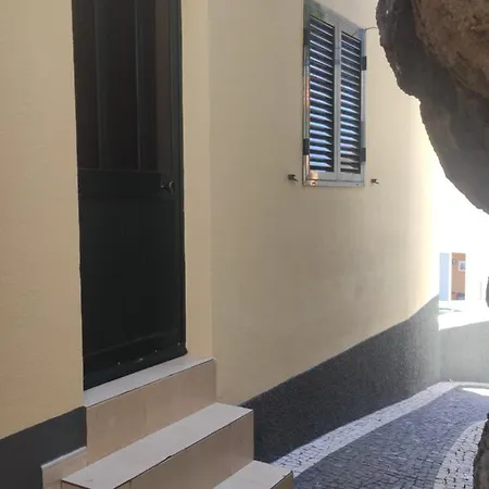 Casa Bica Do Cais - By The Sea